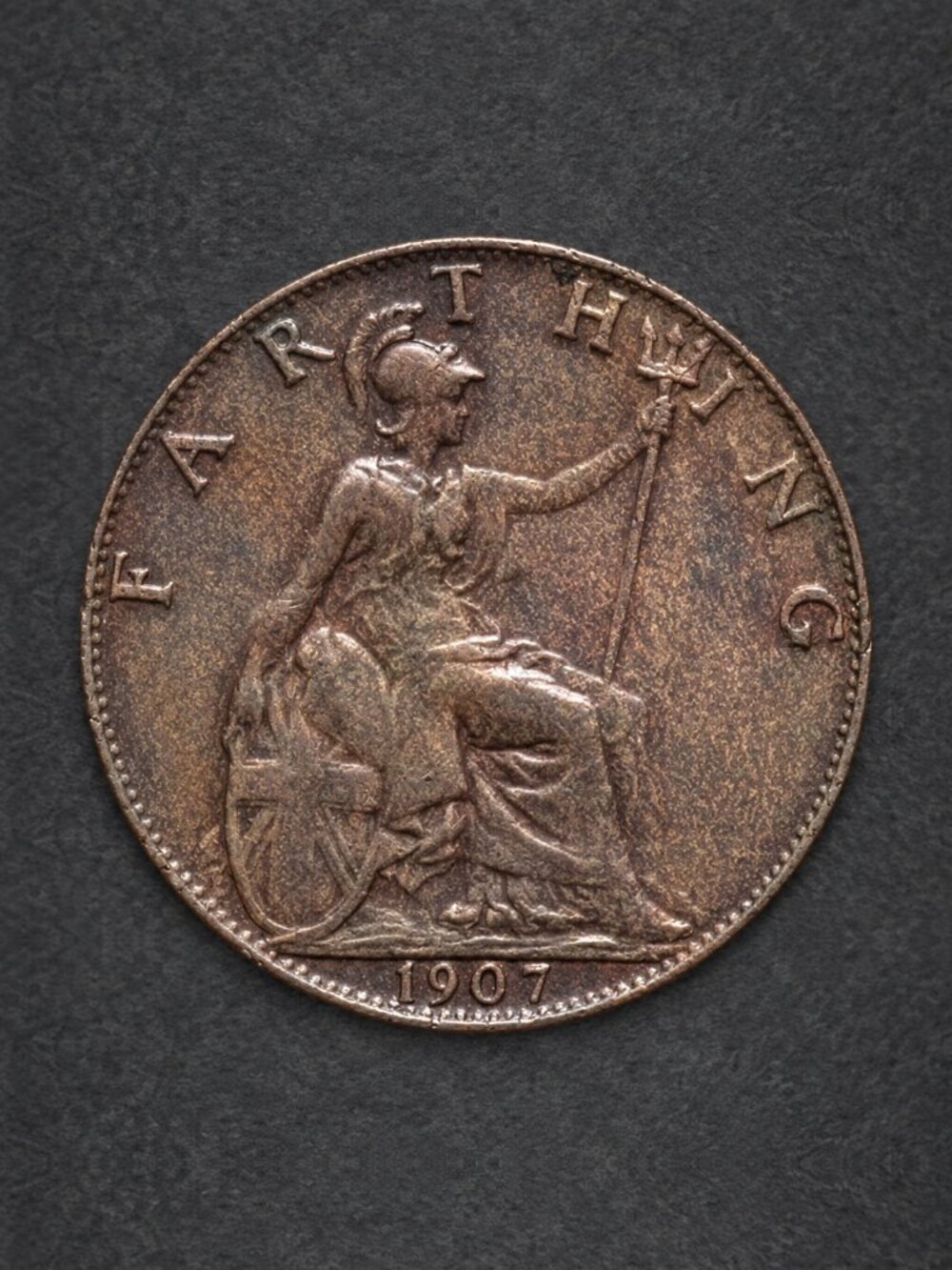 1907 Great Britain Farthing Edward VII Bronze Britannia Coin KM#792